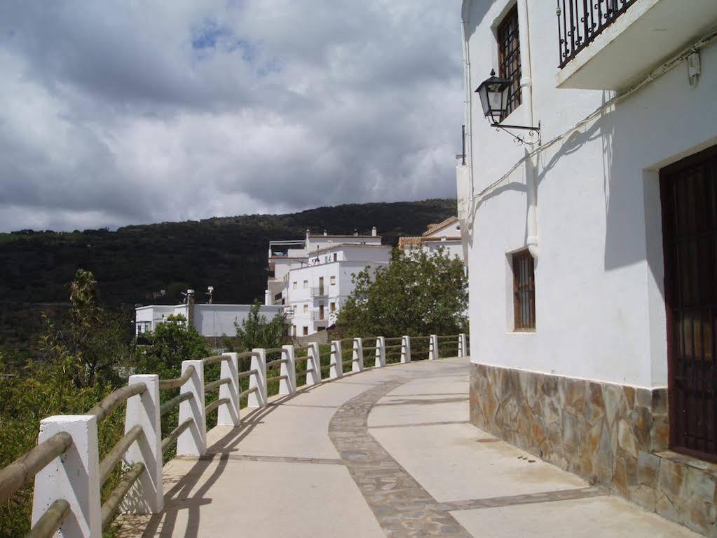 Hotel Rural Real De Laroles Nevada Bike And Treeking 외부 사진
